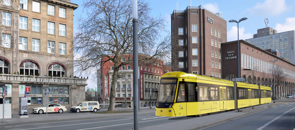 Ruhrbahn fährt durch Essen